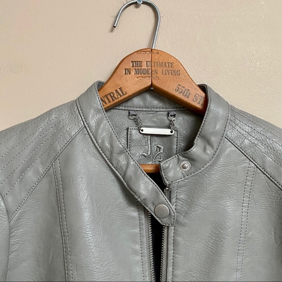 J2 faux leather light gray moto jacket - Picture 2 of 11
